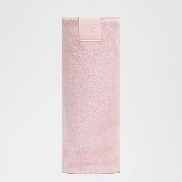 lululemon The Towel - Picture 1 of 3